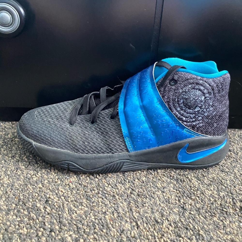 Kyrie 2 raindrop basketball shoes